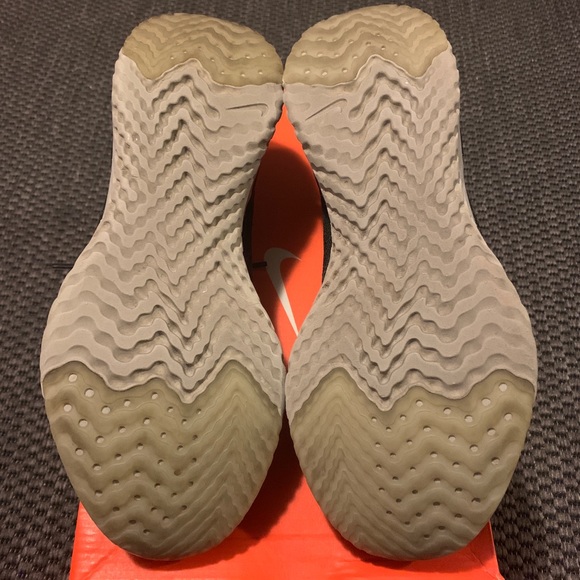 Nike Epic React Flyknit (Olive) - Picture 5 of 6